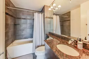 10 E Ontario St, Chicago, IL 60611 - Photo 22
