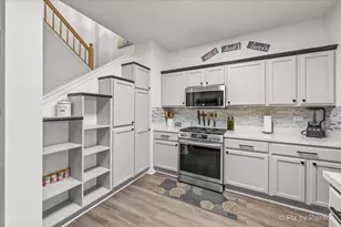 2304 Sandy Creek Dr, Algonquin, IL 60102 - Photo 16