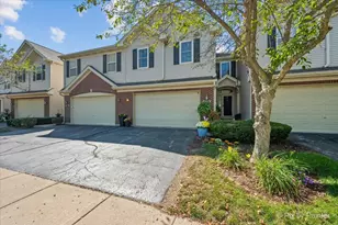 2304 Sandy Creek Dr, Algonquin, IL 60102 - Photo 2