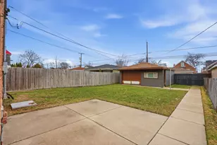 10941 S Ave C, Chicago, IL 60617 - Photo 20