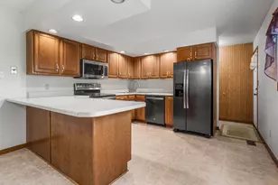 2903 Sangamon Dr, Champaign, IL 61821 - Photo 12