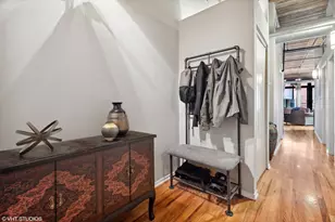 1670 N Claremont Ave, Chicago, IL 60647 - Photo 2
