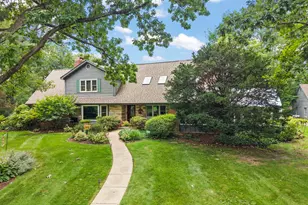 27W118 Cove Ln, Warrenville, IL 60555 - Photo 1