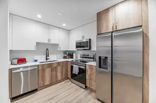 7109 N Western Ave, Chicago, IL 60645 - Photo 14