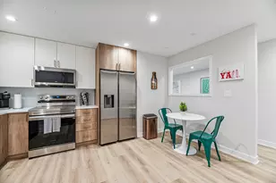 7109 N Western Ave, Chicago, IL 60645 - Photo 12
