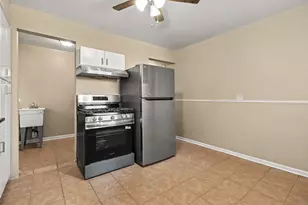 16229 Woodbridge Ave, Harvey, IL 60426 - Photo 6