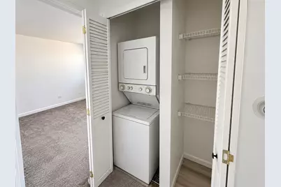 6451 S Narragansett Avenue #3D, Chicago, IL 60638 - Photo 12