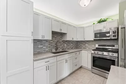 815 Leicester Road #217, Elk Grove Village, IL 60007 - Photo 8