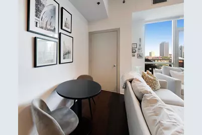 230 W Division Street #1107, Chicago, IL 60610 - Photo 4