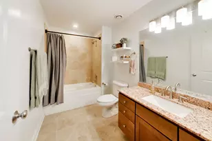 230 W Division St, Chicago, IL 60610 - Photo 12