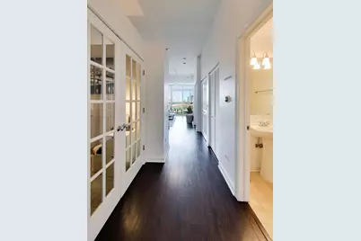 230 W Division Street #1107, Chicago, IL 60610 - Photo 16