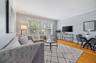 2150 W Ainslie St, Chicago, IL 60625 - Photo 2