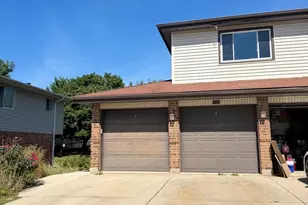 311 Dawn Ct, Bloomingdale, IL 60108 - Photo 1