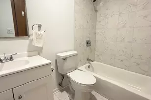 311 Dawn Ct, Bloomingdale, IL 60108 - Photo 8