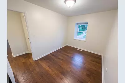 1429 N Green Meadows Boulevard, Streamwood, IL 60107 - Photo 10