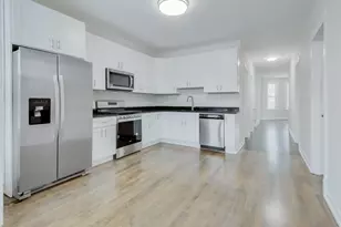 2842 N Avers Ave, Chicago, IL 60618 - Photo 2