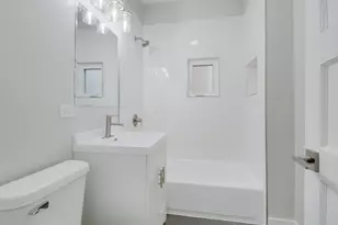 2842 N Avers Ave, Chicago, IL 60618 - Photo 14