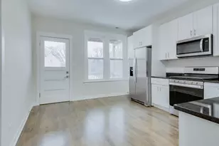 2842 N Avers Ave, Chicago, IL 60618 - Photo 4