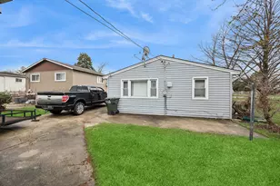 16323 Paulina St, Markham, IL 60428 - Photo 4