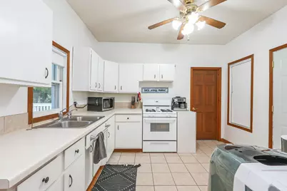 202 N Cedar Street, Gardner, IL 60424 - Photo 10