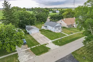 202 N Cedar St, Gardner, IL 60424 - Photo 26