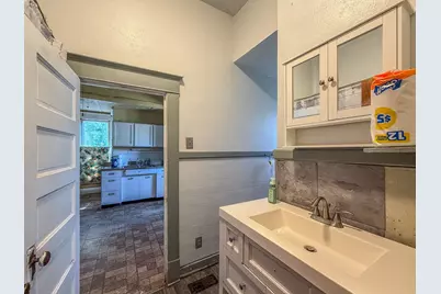 2105 Dewitt Avenue, Mattoon, IL 61938 - Photo 18