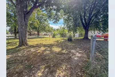2105 Dewitt Avenue, Mattoon, IL 61938 - Photo 22
