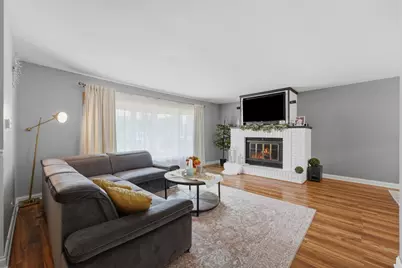 8030 Carlisle Drive, Hanover Park, IL 60133 - Photo 14