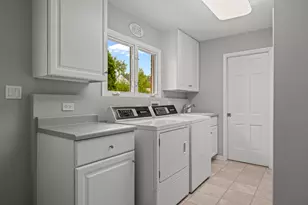 [Address not provided], Northbrook, IL 60062 - Photo 16
