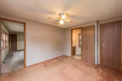 785 Hillcrest Avenue, Park City, IL 60085 - Photo 14
