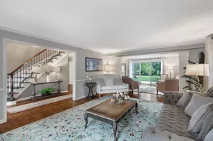 32 Chatham Ln, Oak Brook, IL 60523 - Photo 8
