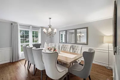 32 Chatham Lane, Oak Brook, IL 60523 - Photo 4