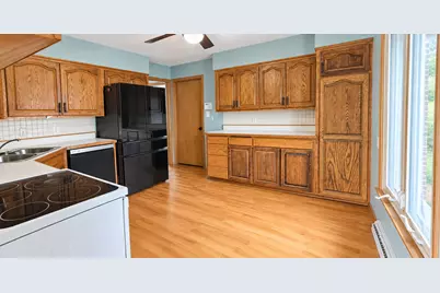 760 Riverside Court, Kankakee, IL 60901 - Photo 6