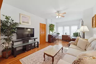 5118 W Byron St, Chicago, IL 60641 - Photo 4
