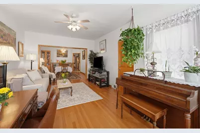 5118 W Byron Street, Chicago, IL 60641 - Photo 6