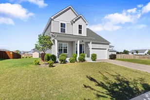 451 Mary Ann Cir, Sycamore, IL 60178 - Photo 2