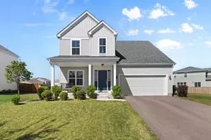 451 Mary Ann Cir, Sycamore, IL 60178 - Photo 1
