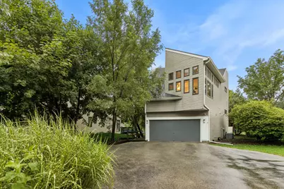 19449 W Forest Lane, Mundelein, IL 60060 - Photo 4