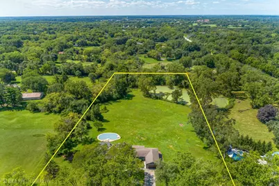 22406 N Bertha Lane, Barrington, IL 60010 - Photo 4