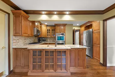 2256 Ridgewood Road, Lisle, IL 60532 - Photo 4