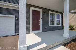 335 N Aspen Dr, Cortland, IL 60112 - Photo 2