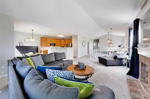 612 N Hidden Prairie Ct, Palatine, IL 60067 - Photo 6