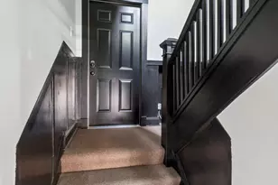 6453 N Bosworth Ave, Chicago, IL 60626 - Photo 2
