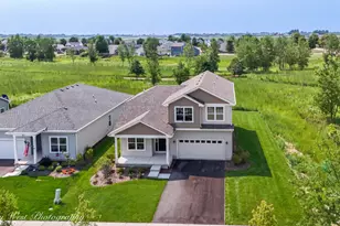 359 N Aspen Dr, Cortland, IL 60112 - Photo 4