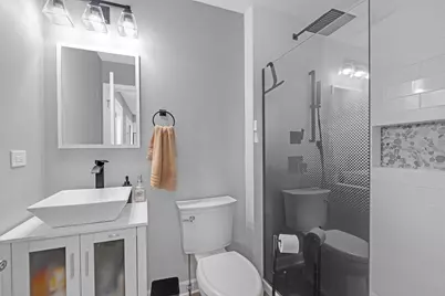 224 Redwood Avenue, Elk Grove Village, IL 60007 - Photo 16