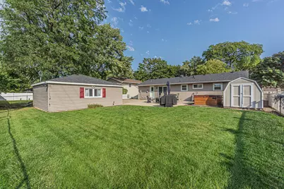 224 Redwood Avenue, Elk Grove Village, IL 60007 - Photo 20