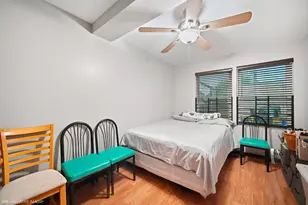 1332 N Harding Ave, Chicago, IL 60651 - Photo 12