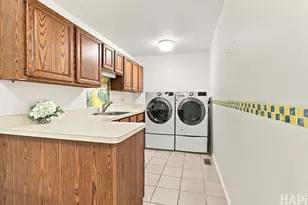 22 Bruce Cir N, Hawthorn Woods, IL 60047 - Photo 24