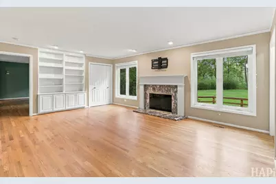 22 Bruce Circle N, Hawthorn Woods, IL 60047 - Photo 14