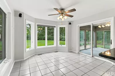 22 Bruce Circle N, Hawthorn Woods, IL 60047 - Photo 10